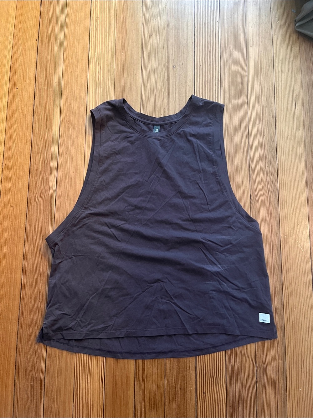 NWT vuori feather tank quartz medium